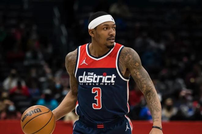 随着该辅助 随着该辅助